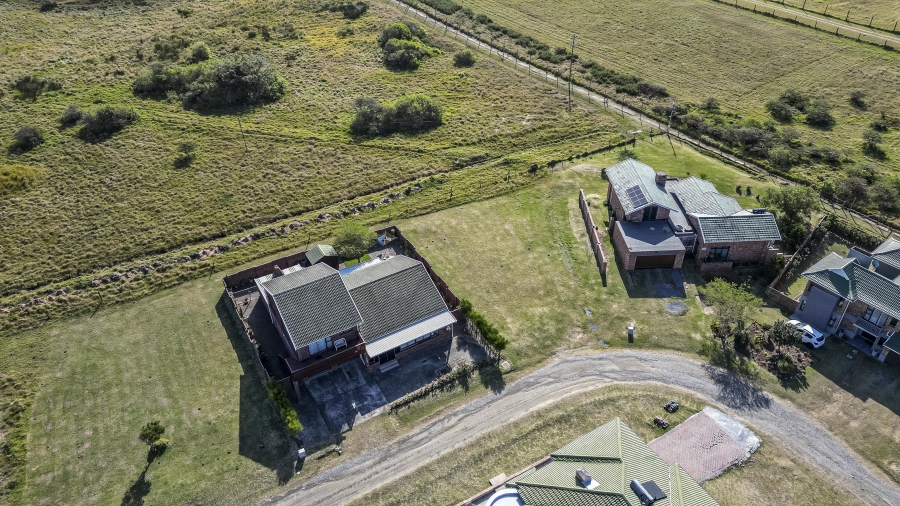 0 Bedroom Property for Sale in Cove Rock Eastern Cape